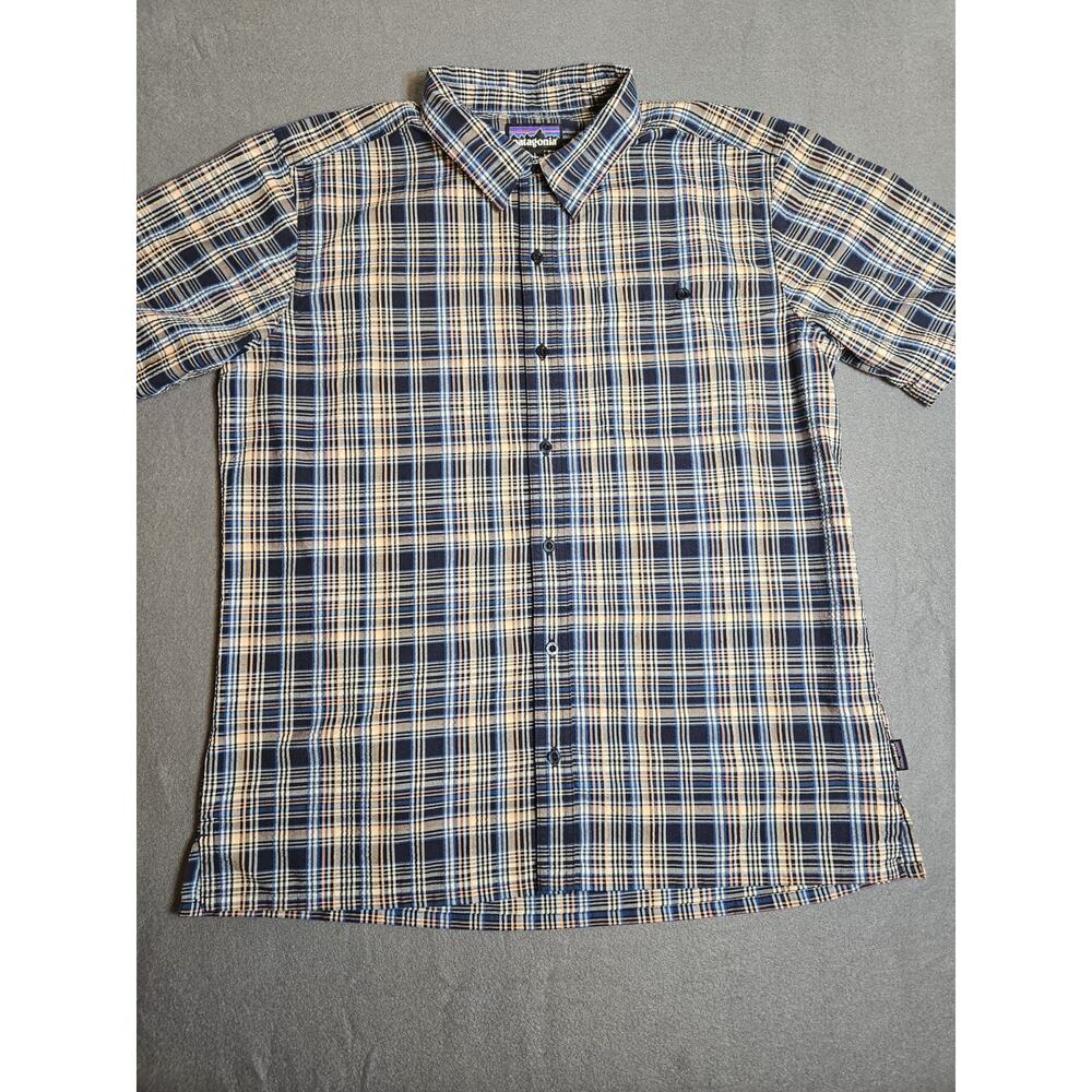 Patagonia Shirt Mens Large Multicolored textured Plaid Button short sleeve Shirt
